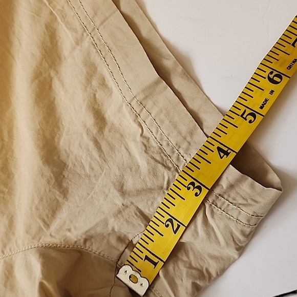 Women's Columbia Tan Shorts Size 4/L - Picture 12 of 13